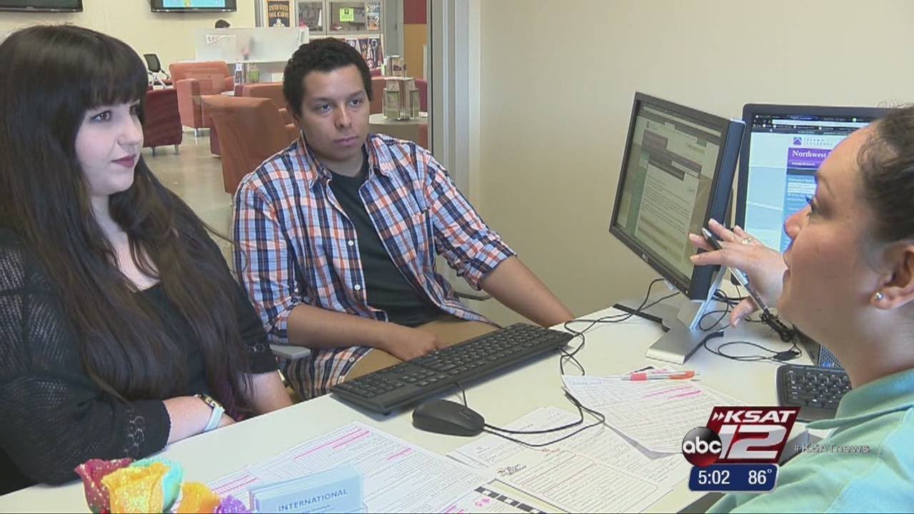 Video: Pros and cons of taking a 'gap year' before college