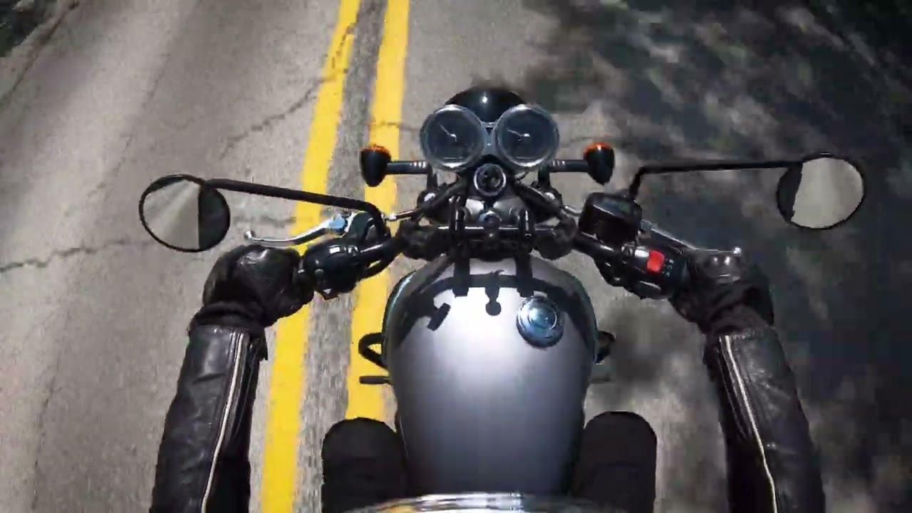 Triumph Bonneville Handlebar Wobble and How a Steering Damper can fix it.