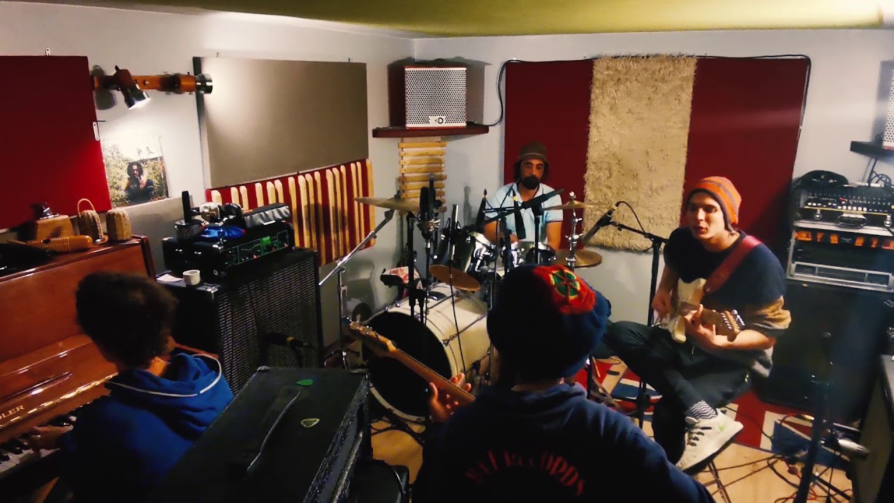 SMOKEY ROOM #3 - Pinnacle Sound meets Dub Shepherds - Hands in the Honeypot