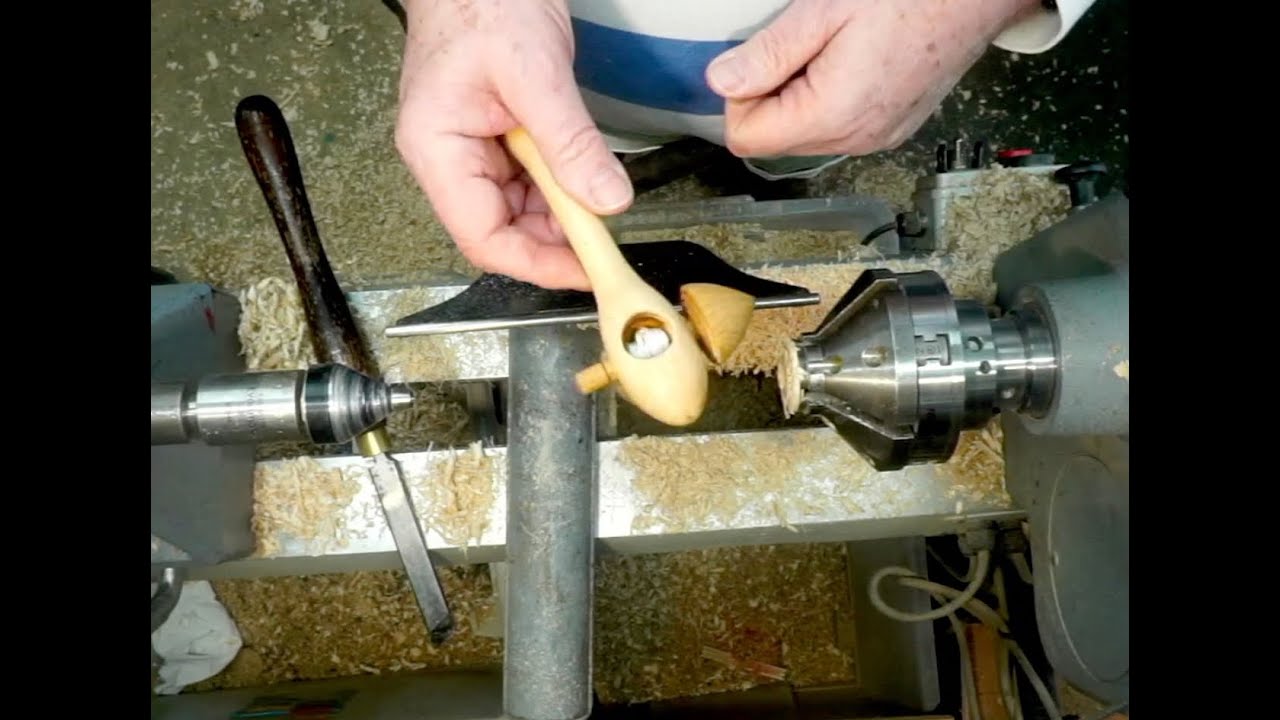 Woodturning: A Spinning top with whip