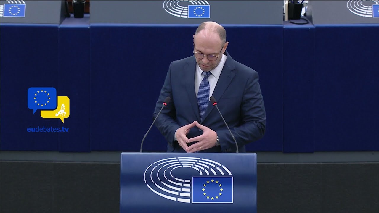 Davor Ivo Stier on the Crisis in Serbia: A Nation at a Crossroads!