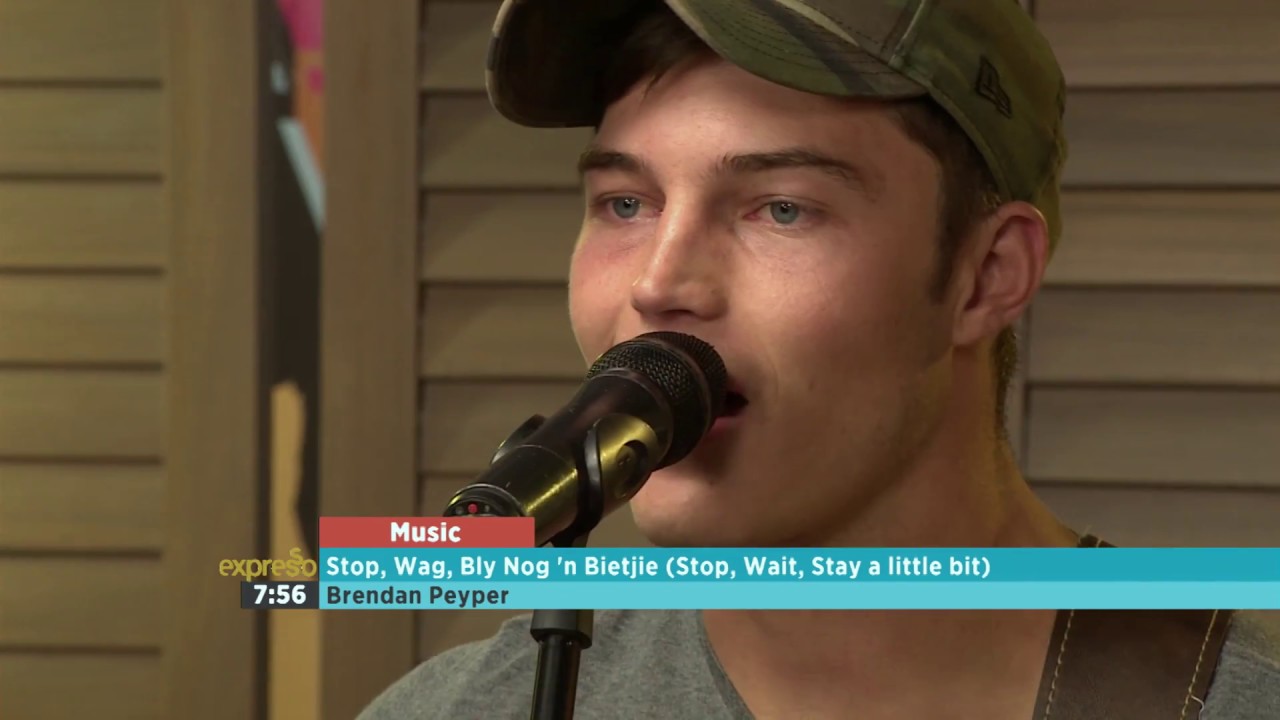 Brendan Peyper performs 