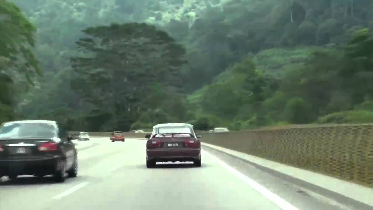 Pusara Di Lebuhraya - Ekamatra