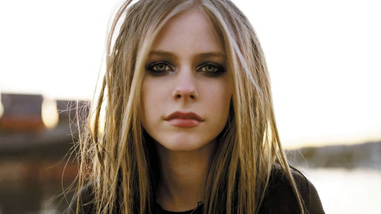 Avril Lavigne - Who Knows (Official Instrumental)