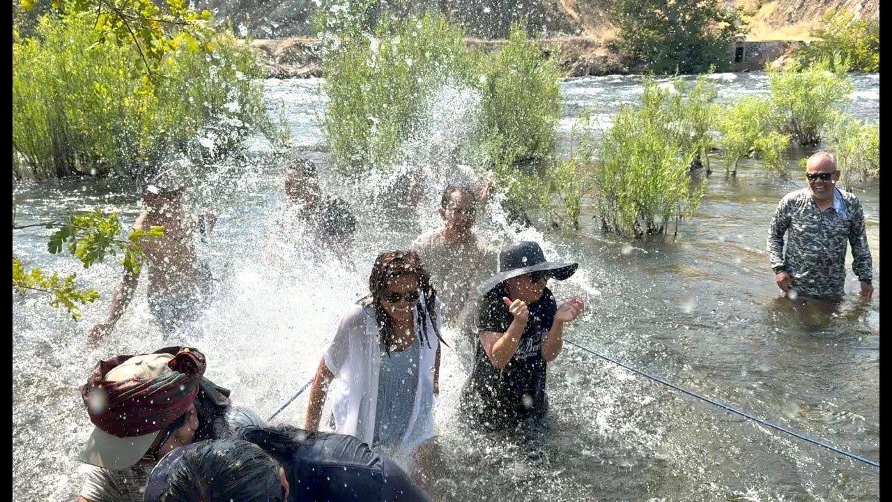 Ice Cold River Water  in Fresno California  ទឹកកករលាយធ្លាក់ពីលើភ្នុំនៅ Fresno California