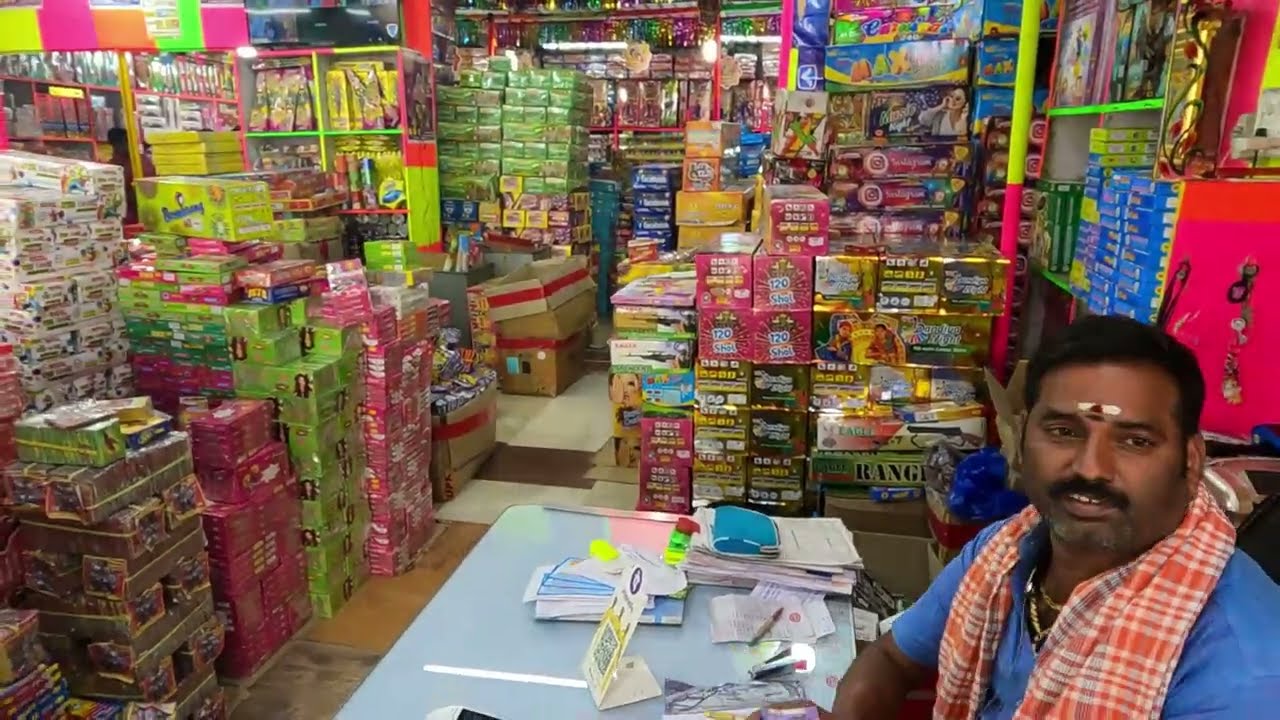90% DISCOUNT ON MRP | CHEAPEST DIWALI CRACKERS AT ATTIBELE | DIWALI CELEBRATIONS  2022 | PART 2