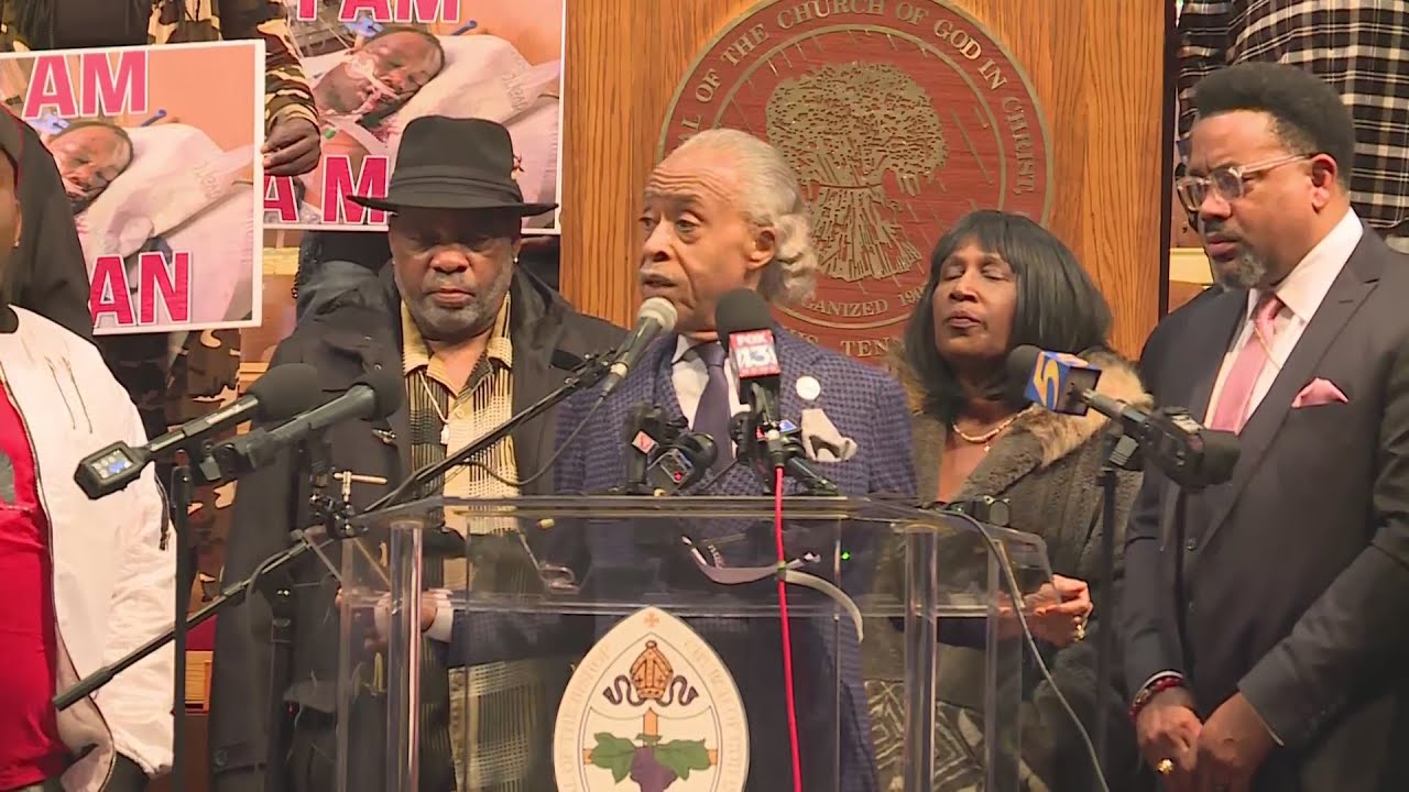 Al Sharpton, Tyre Nichols' family press conference at Mason Temple