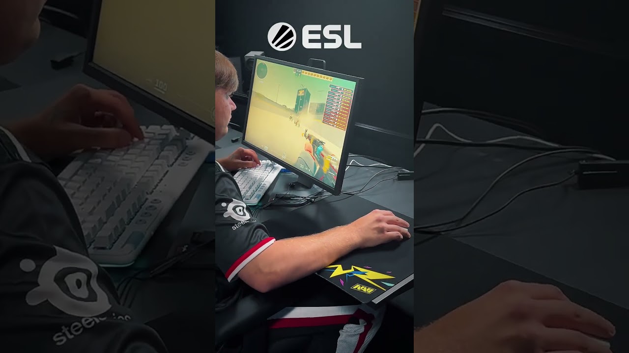 S1mple warming up at IEM Dallas 👀