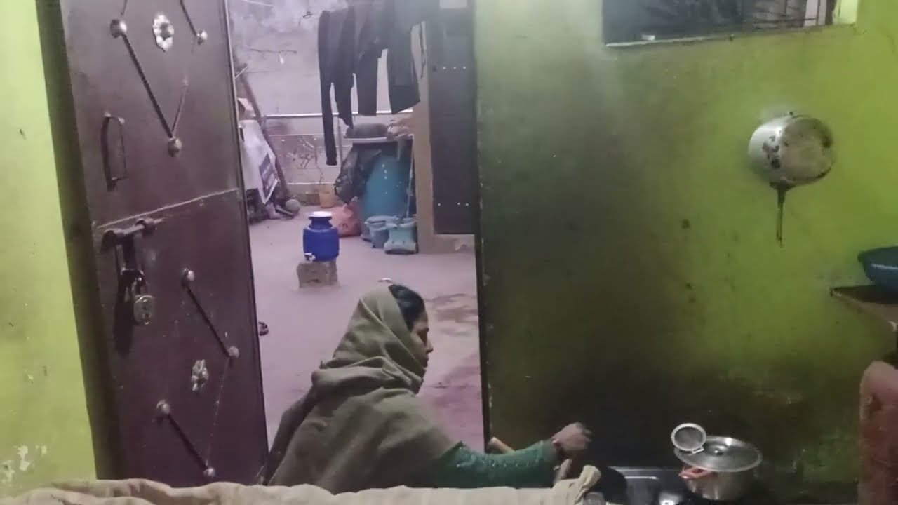 भाई बहुत गरीब आदमी है 10 मिलियन तक कम से कम यह वीडियो जाना चाहिए उठाना चाहिए ज्यादा जल लाइक सु