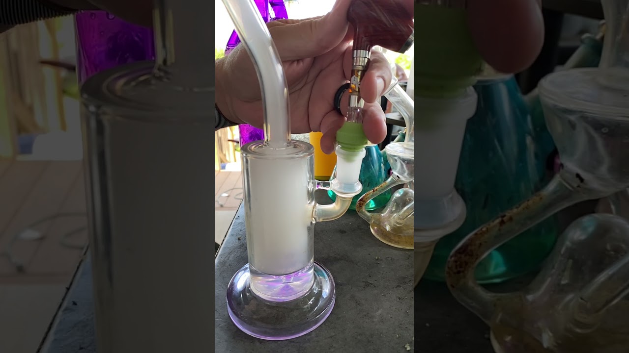 Water bong vape in slow motion