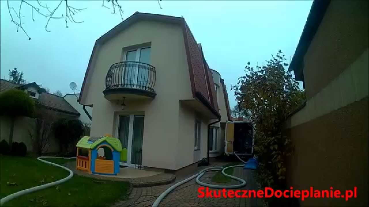 Skuteczne docieplanie dachu z Isofloc F. Effektive Dachd&auml;mmung mit Cellulose Isofloc f.