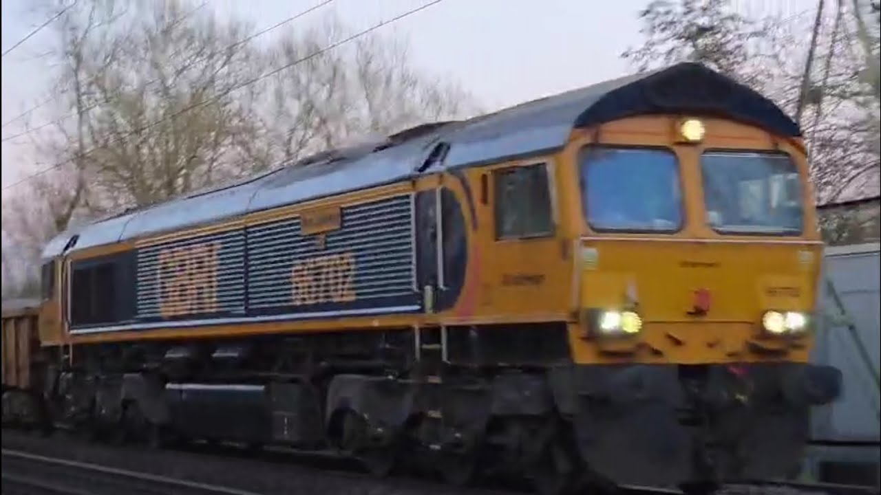 66s 737 