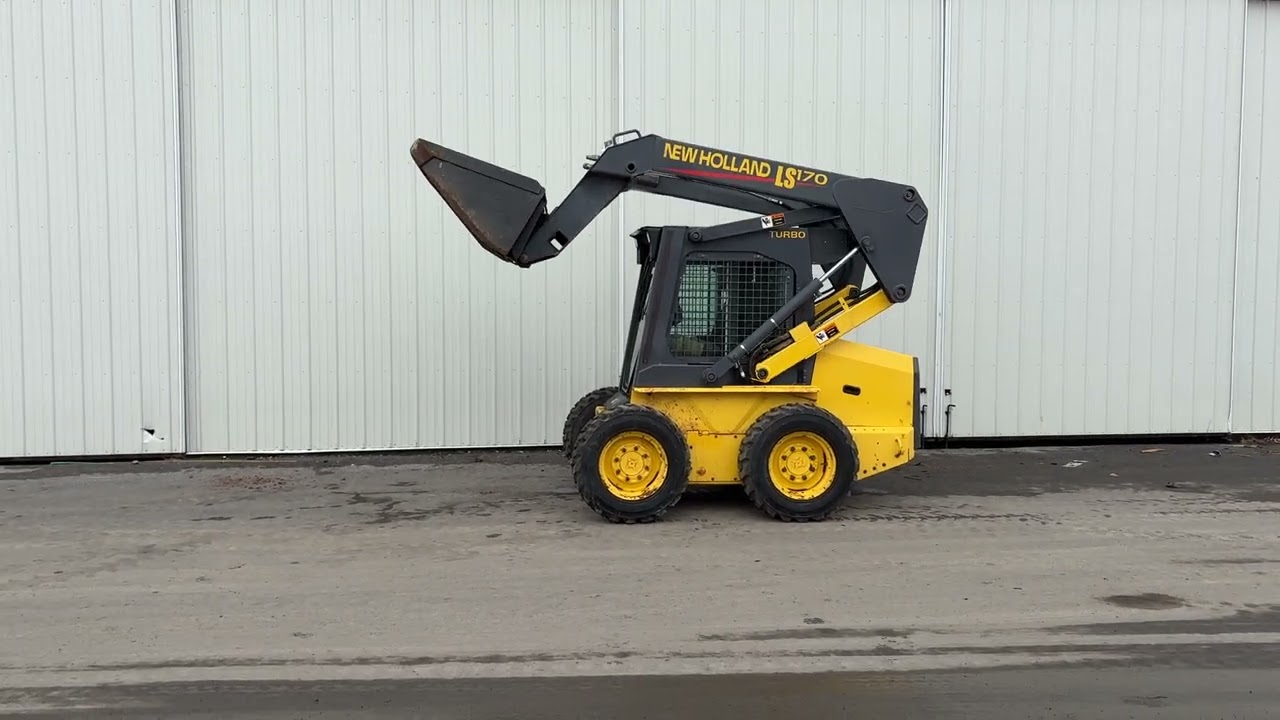 Lot 3004 - New Holland LS170 Skidloader - Wolgemuth Auction
