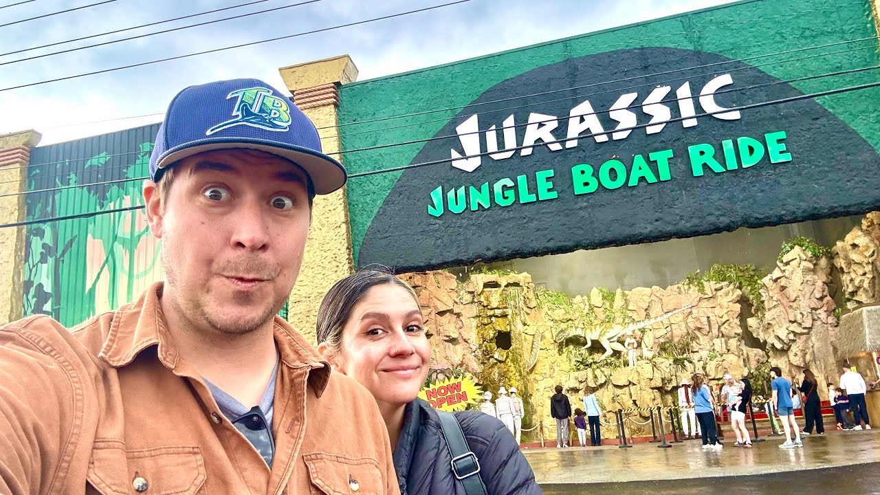 Pigeon Forge Tennessee Roadside Attractions - Scariest Dinosaur Dark Ride & Best Mountain Coaster