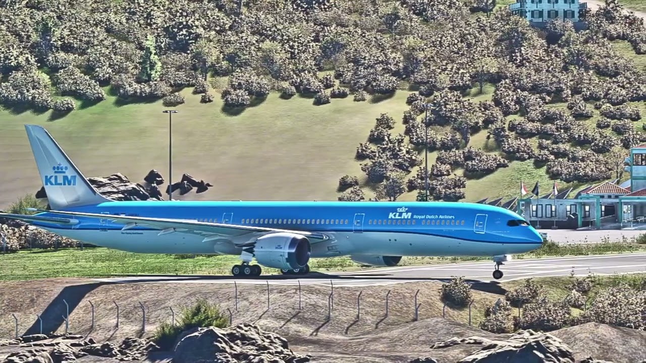 Epic KLM 787 Takeoff from the World’s Shortest Runway – Saba Airport TNCS