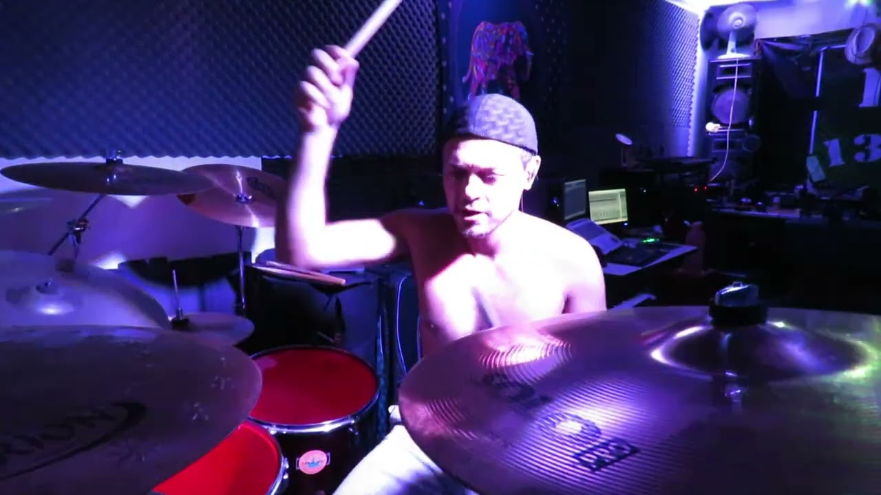 Caio Batera playing Avenged Sevenfold - Nightmare