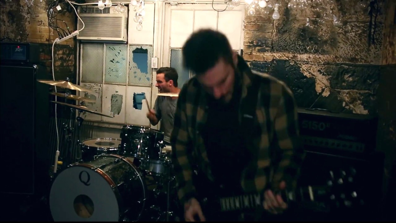 END - Love Let Me Die [OFFICIAL VIDEO]