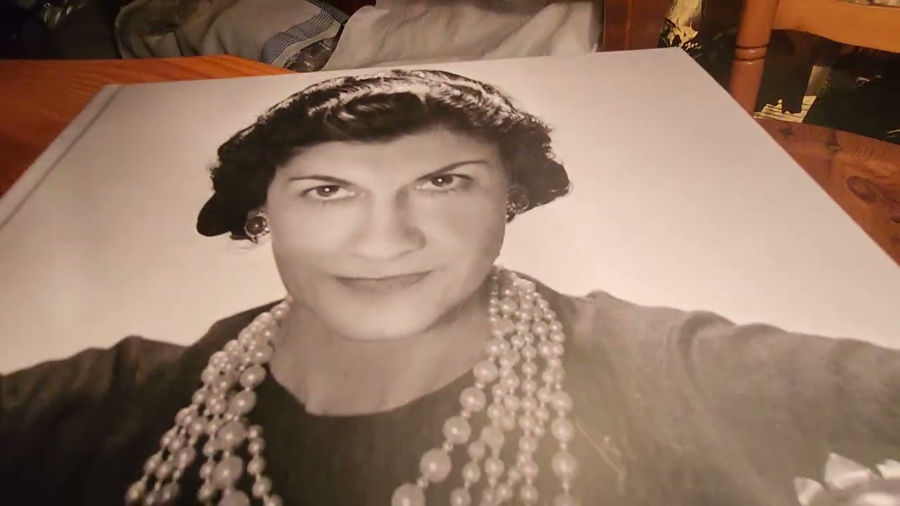 Открываем  новую  Рубрико  Coco  Chanel 🇨🇭 Женщинам  обязательно ❤️✌️