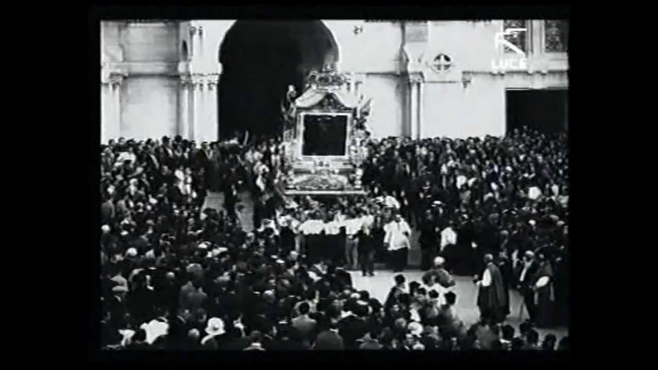 Reggio Calabria anni 20-30 Processione.wmv