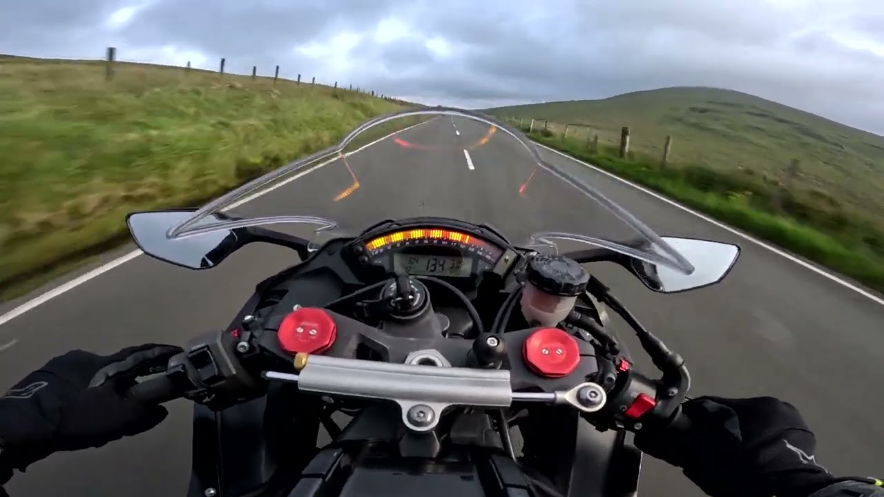Kawasaki zx10r gen 6 vs kawasaki zx10r gen 4 ISLE OF MAN TT 2024