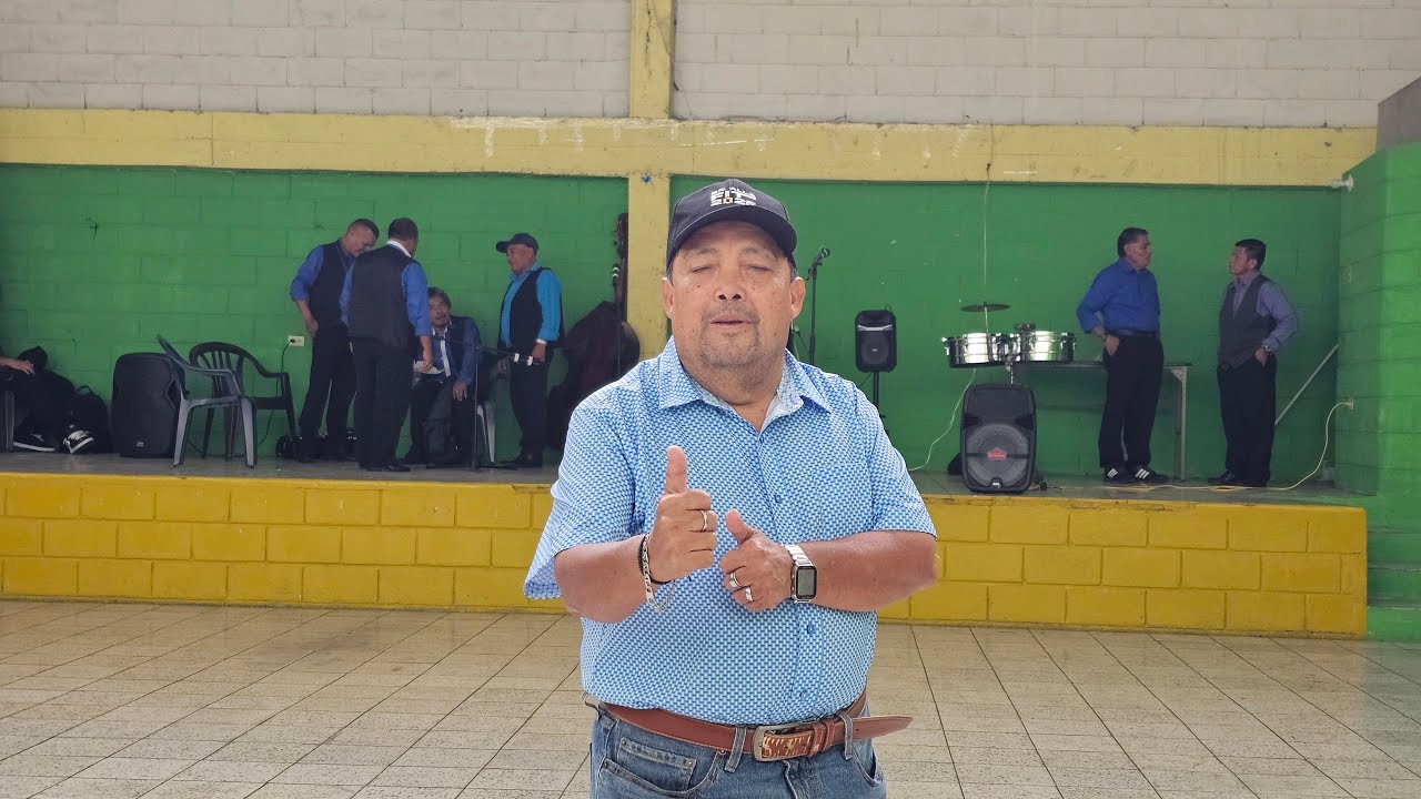 folklor salvadoreño parque Libertad está en vivo