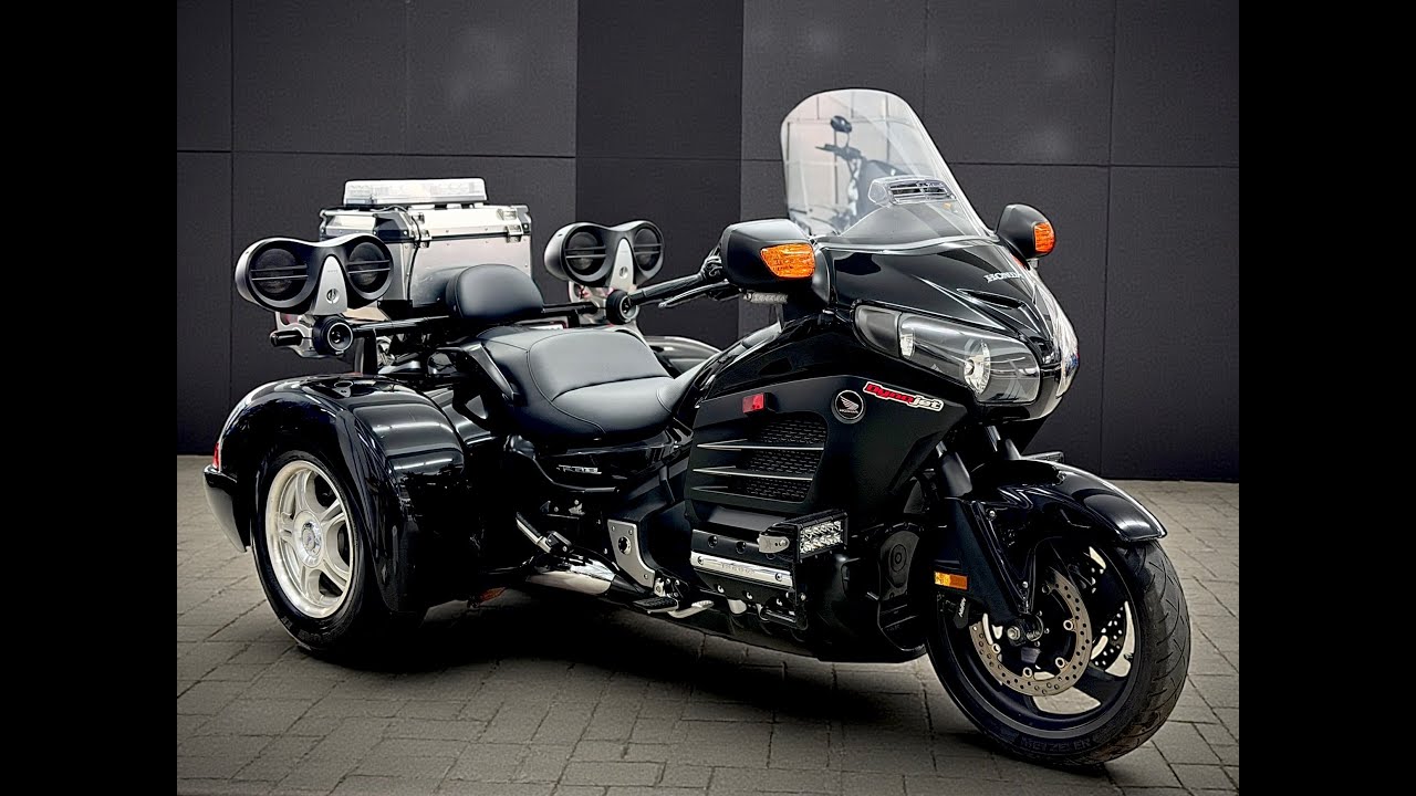 Honda Goldwing F6B Trike สามล้อ 1800cc. ปี13 สีดำใช้น้อย17xxxkm รถสวย มีแต่งเพียบ 