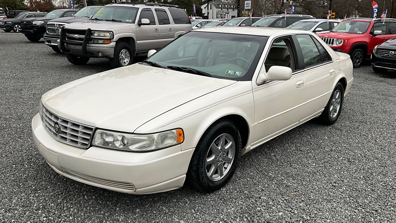 Cadillac Seville SLS 2001 года выпуска
