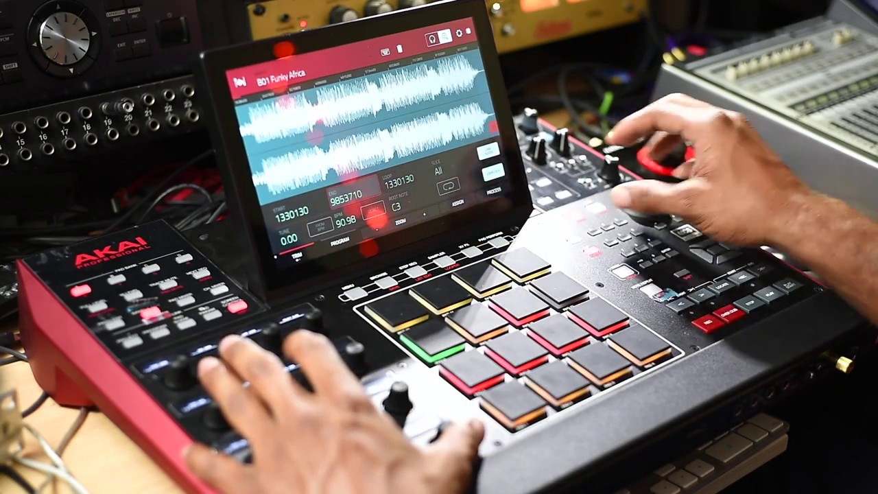 Working magically 🔮✨ Akai Mpcx ✨
