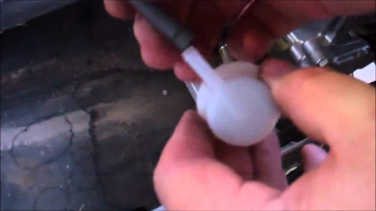 2005 Honda Metropolitan (CHF50) Fuel Filter Replacement