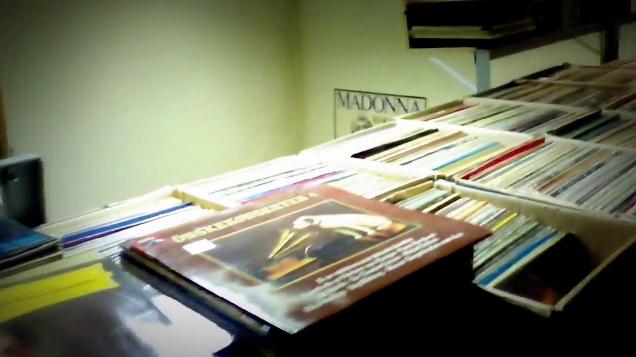 Магазин винила. Секретное место в Москве. For vinyl lovers . Secret place in Moscow