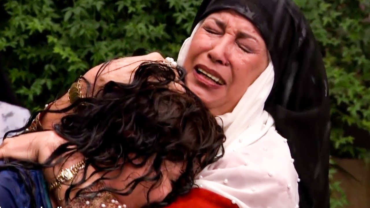 راح ليحل المشكلة رجع شاكل مرا على خصرو جميلة جن جنانها