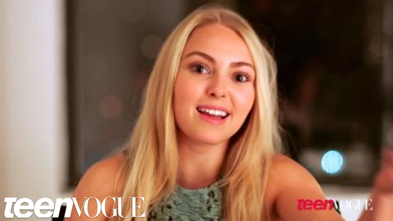 AnnaSophia Robb in Teen Vogue - The Carrie Diaries