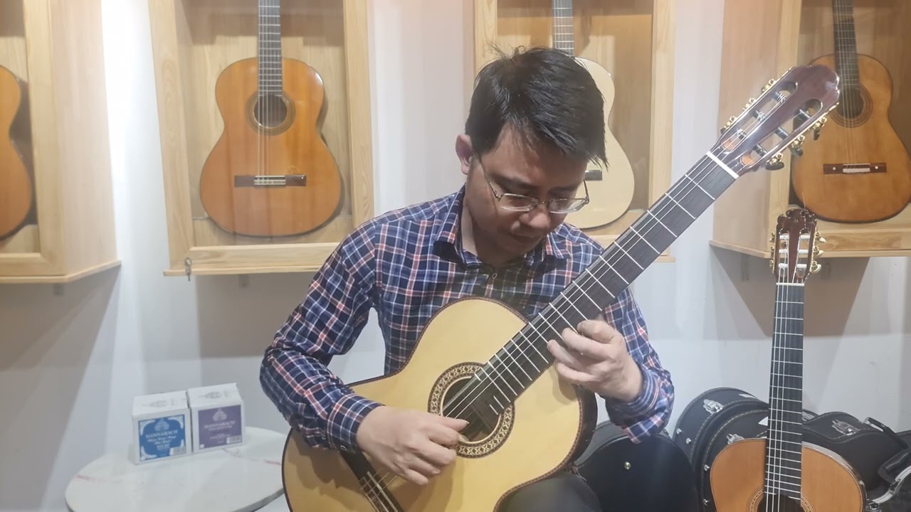 So sánh đàn guitar | Rắn chúa Burguet AB và Antonio Sanchez 2600