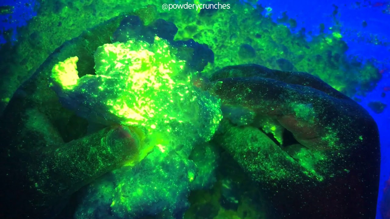 Satisfying Galaxy Soap Crumbling BLACKLIGHT INTENSE Visual ASMR
