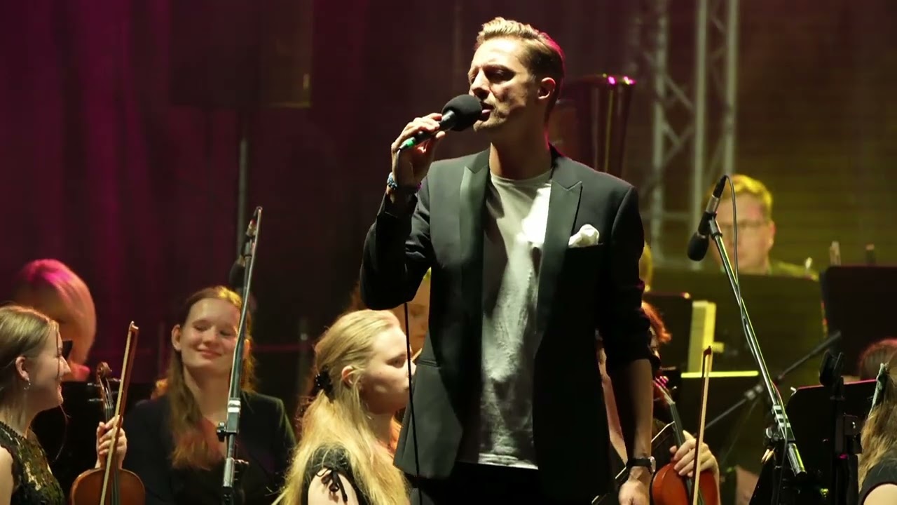 Novoměstská filharmonie & Ondřej Ruml: Hladiny / Koncert v závodě ASSA ABLOY