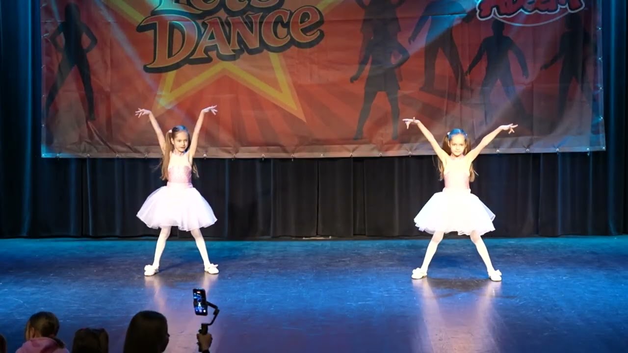 ADeeM Wigilijne Pląsy  2025 Salsa Duo