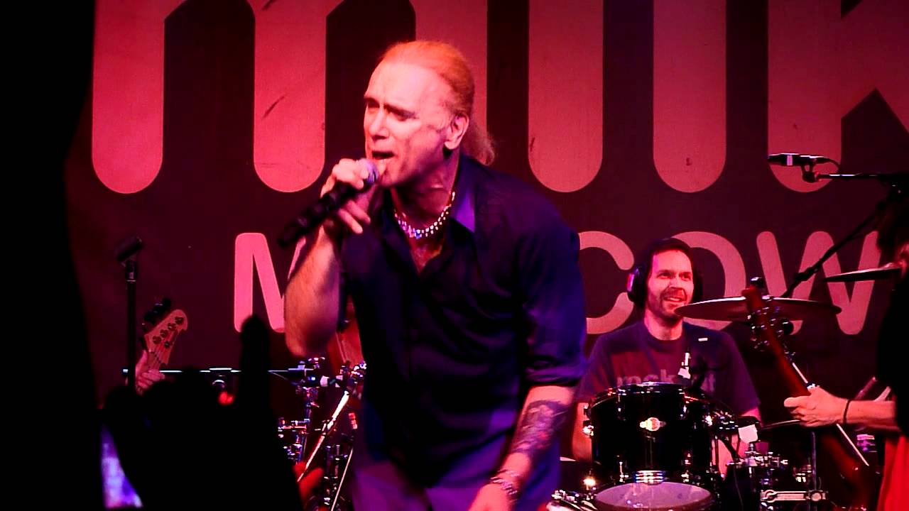 Mr. Big - Smoke On The Water (Live in Moscow, Milk Club, 12.10.2011)