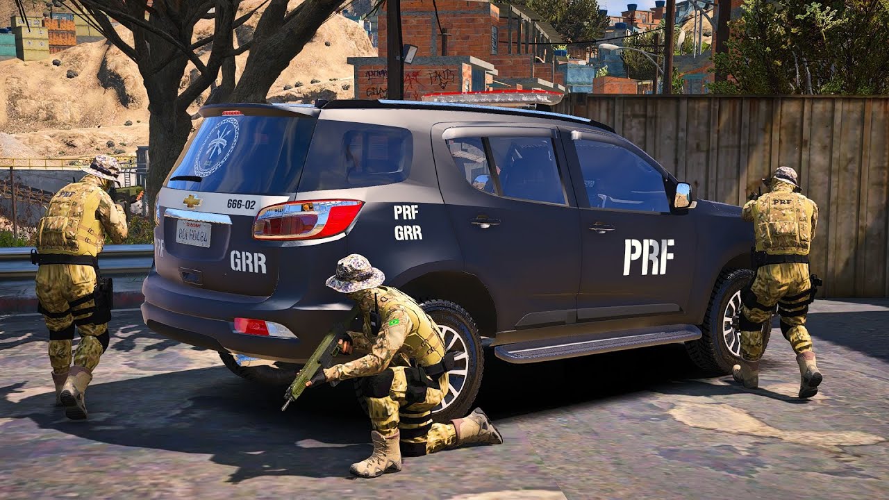PRF GRR INVADIU A FAVELA APÓS INDIVÍDUOS 4T1RAREM NA VIATURA EM FRENTE A FAVELA - POLICIA NO GTA 5