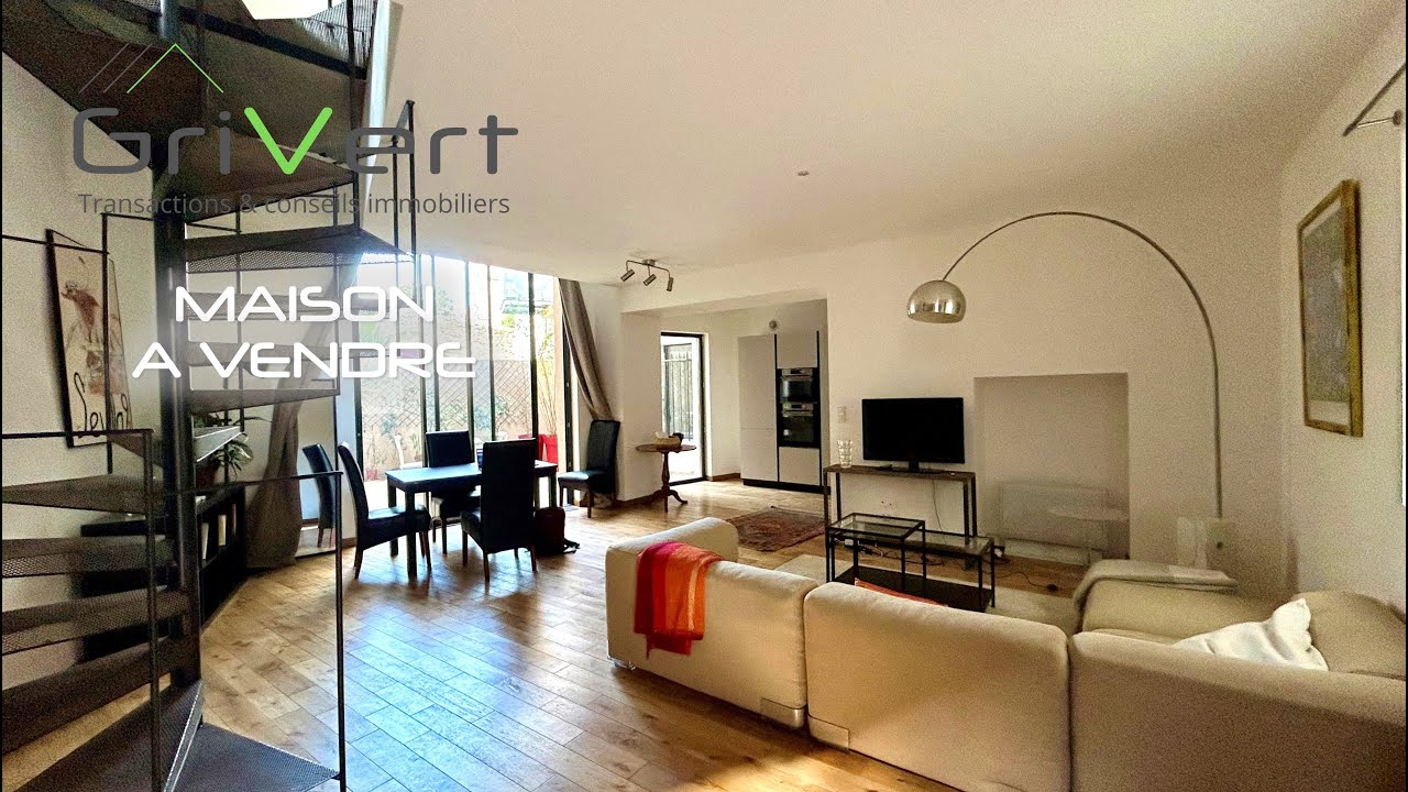 A VENDRE, NÎMES : Maison de Ville 4 pièces 112.44m² avec extérieurs et garage