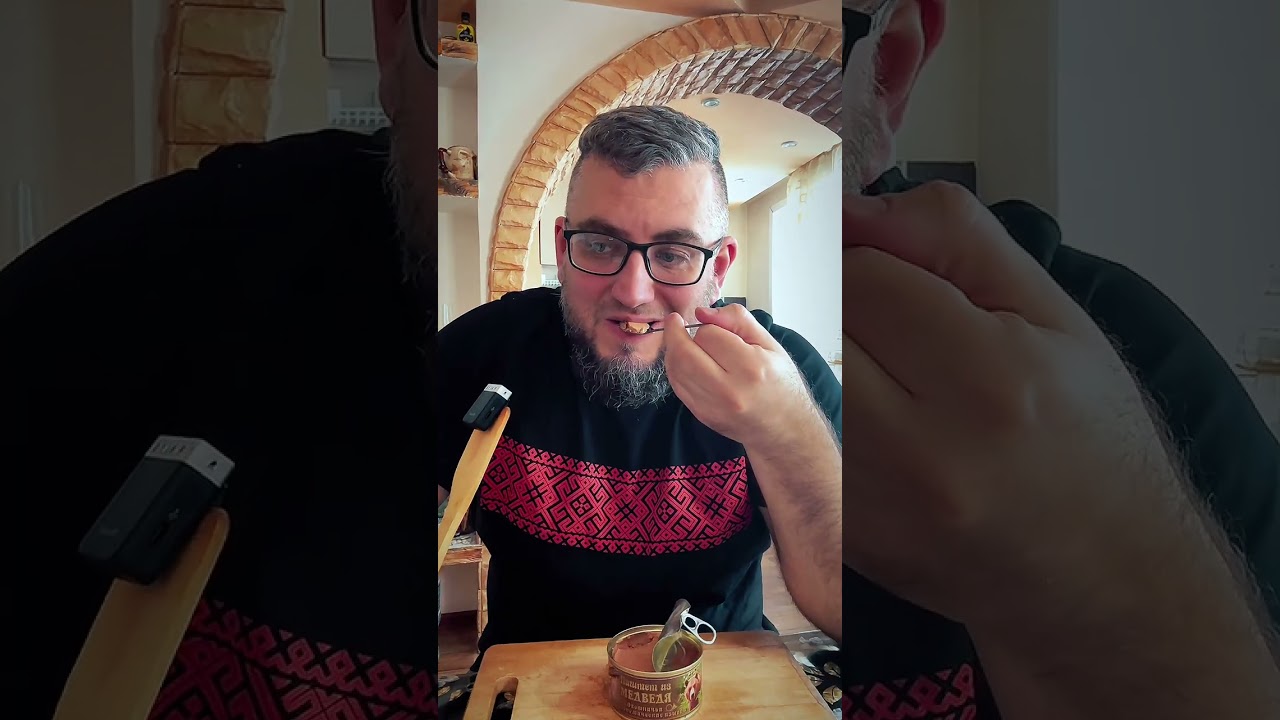 ЕМ МЕДВЕЖАТИНУ (ОБЗОР)