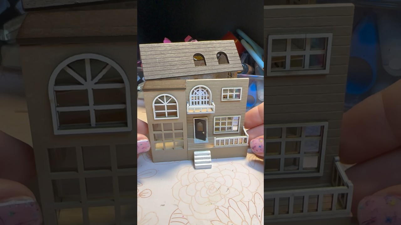 Building a micro dollhouse kit💕 #miniatures #diydollhouse