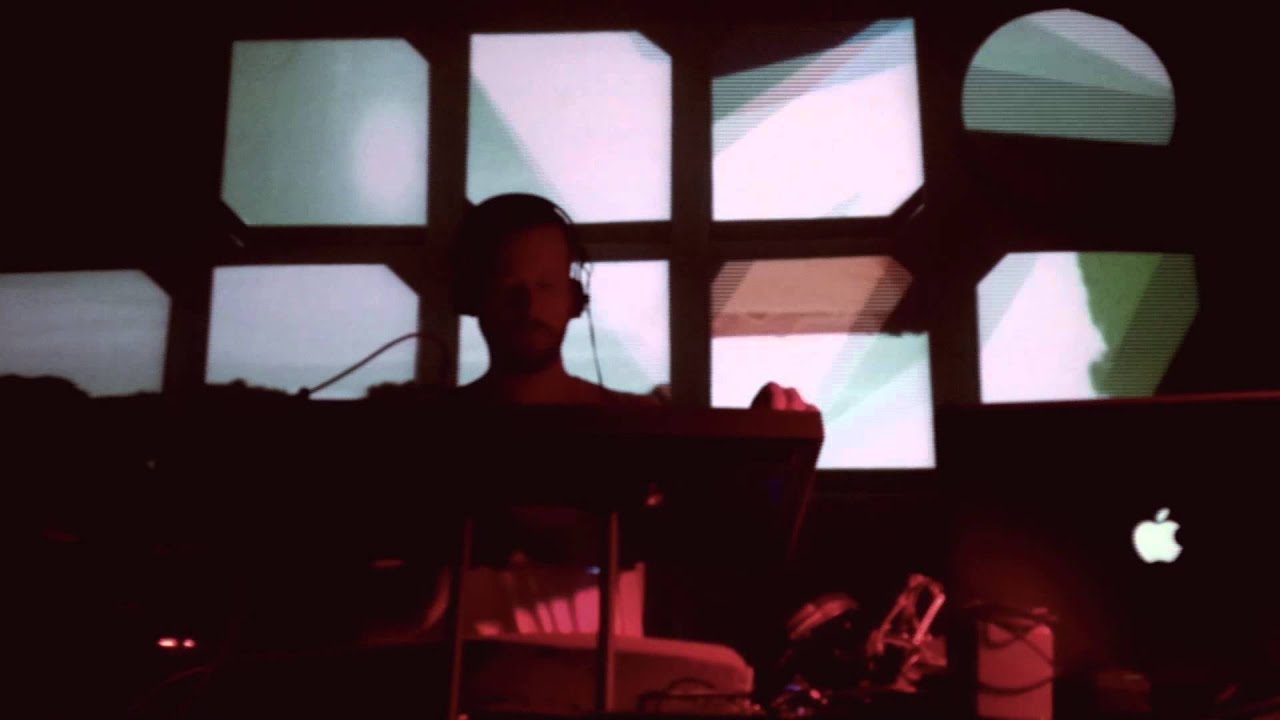 Minilogue Final N/A Show - Presented by Mutek and Breakandenter