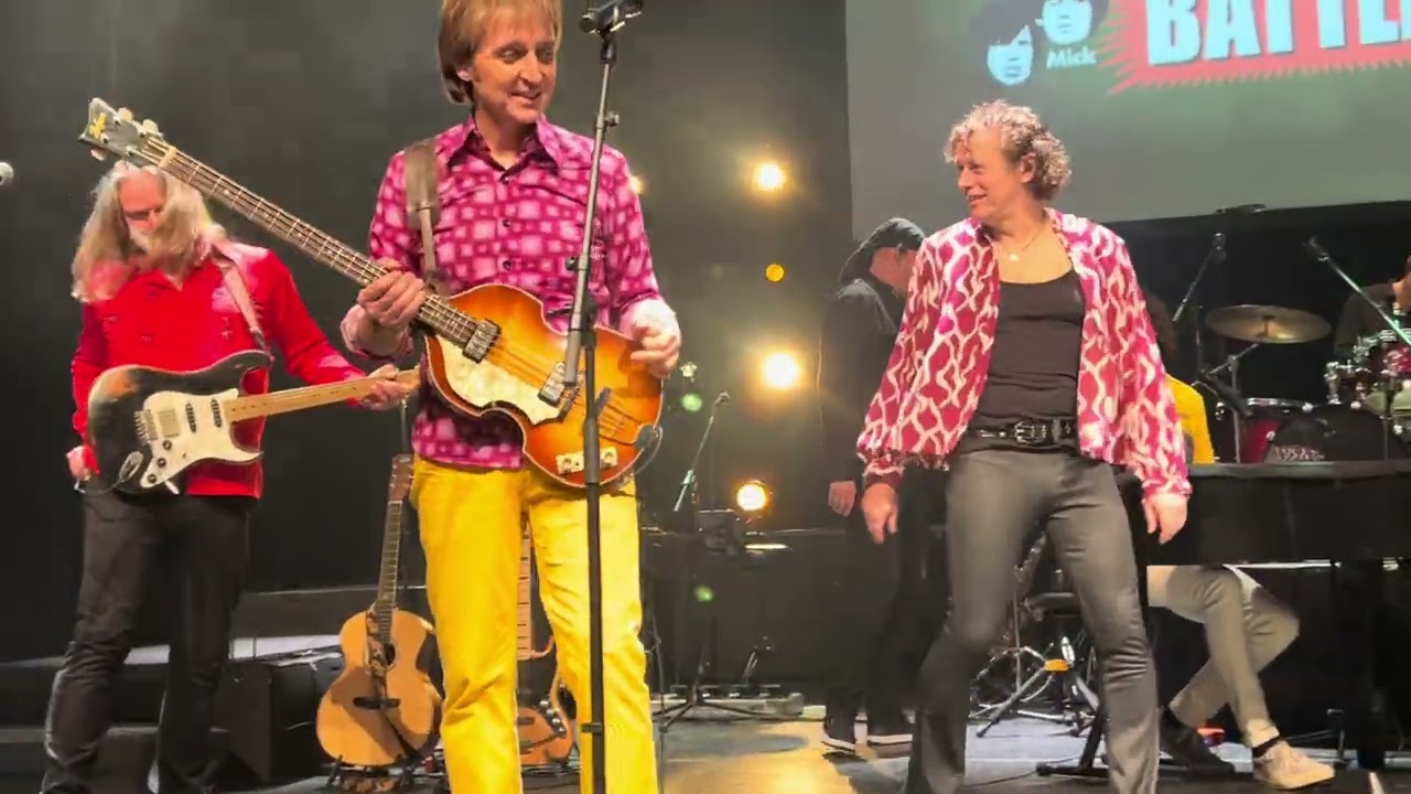 Stones vs Beatles