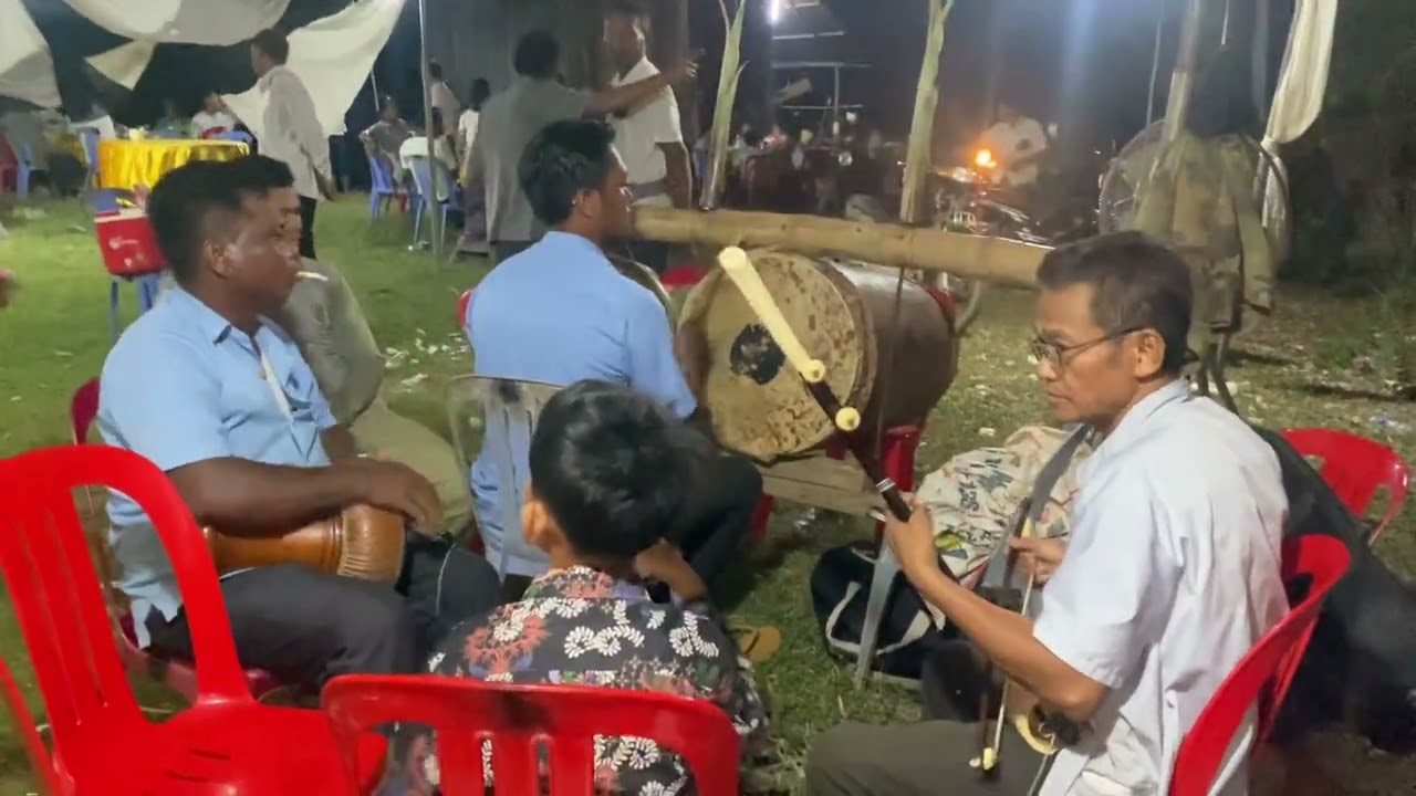 វង់ភ្លេង តិតក់ សម្រាប់កំដរបុណ្យសព លេងបថ « បណ្តែតកន្ទោង »