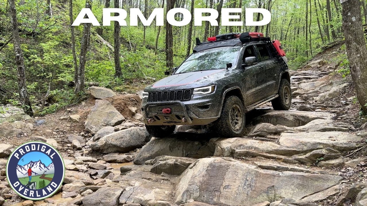 Jeep Grand Cherokee Off Road | Trail 26 and 22 at Windrock Park