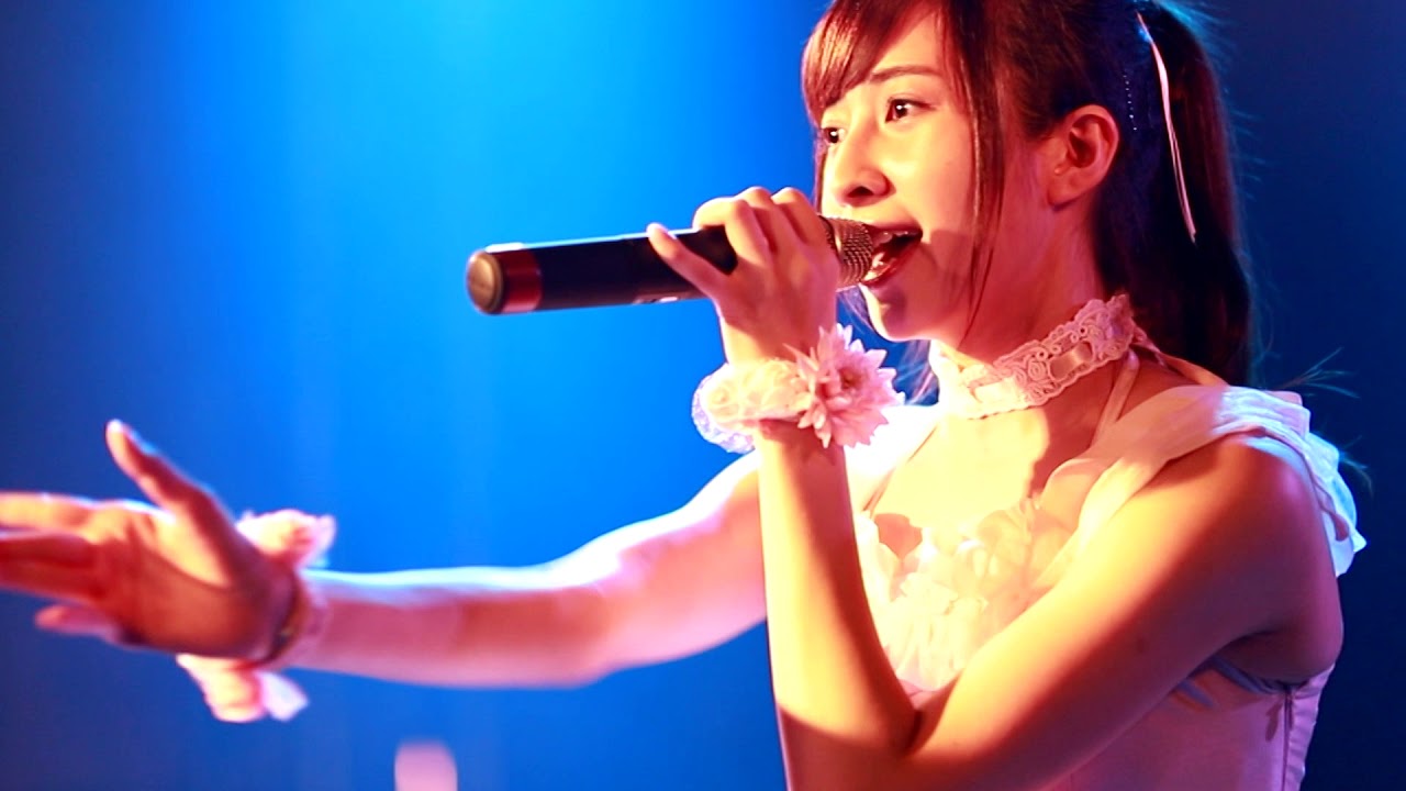 高坂琴水（キプリスモルホォ）ことみん　ひこうき雲