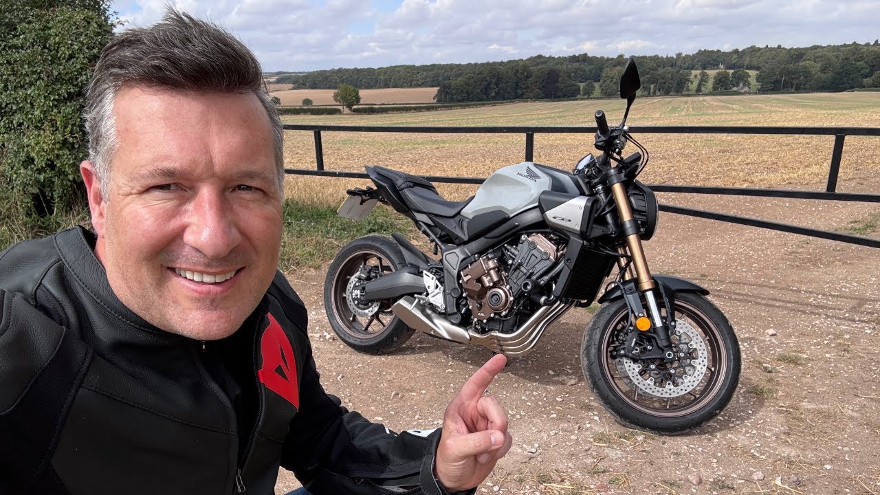 Honda CB650R E-Clutch Review – Game Changer or Gimmick? (2025 Ride Test)