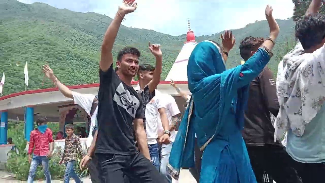 कोटेशर महादेव मंदिर में मुना दास का  न्यू  मडान