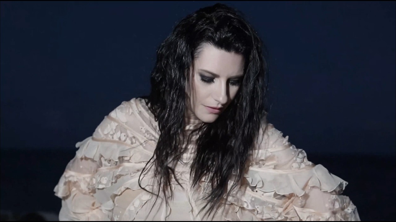 Laura Pausini - BACHATA ROSA (Official Visual Video)