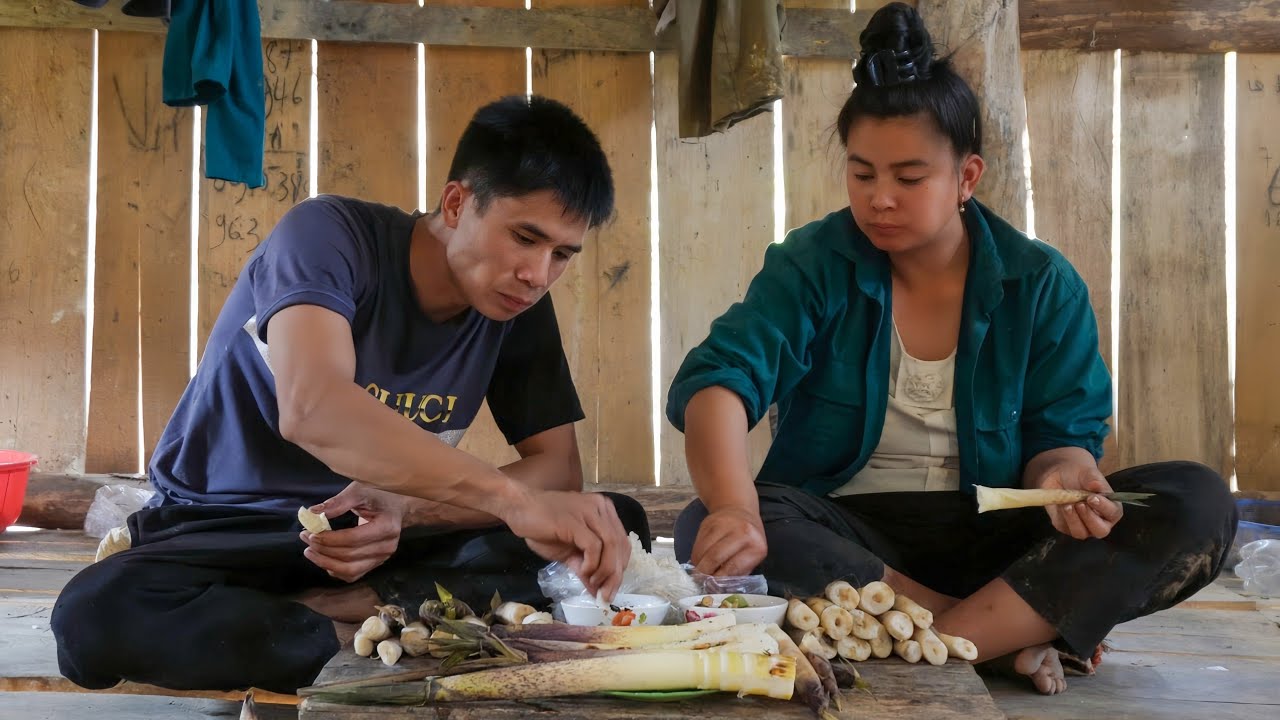 A journey through the forest to find bamboo shoots and the unique cooking methods of the highlanders
